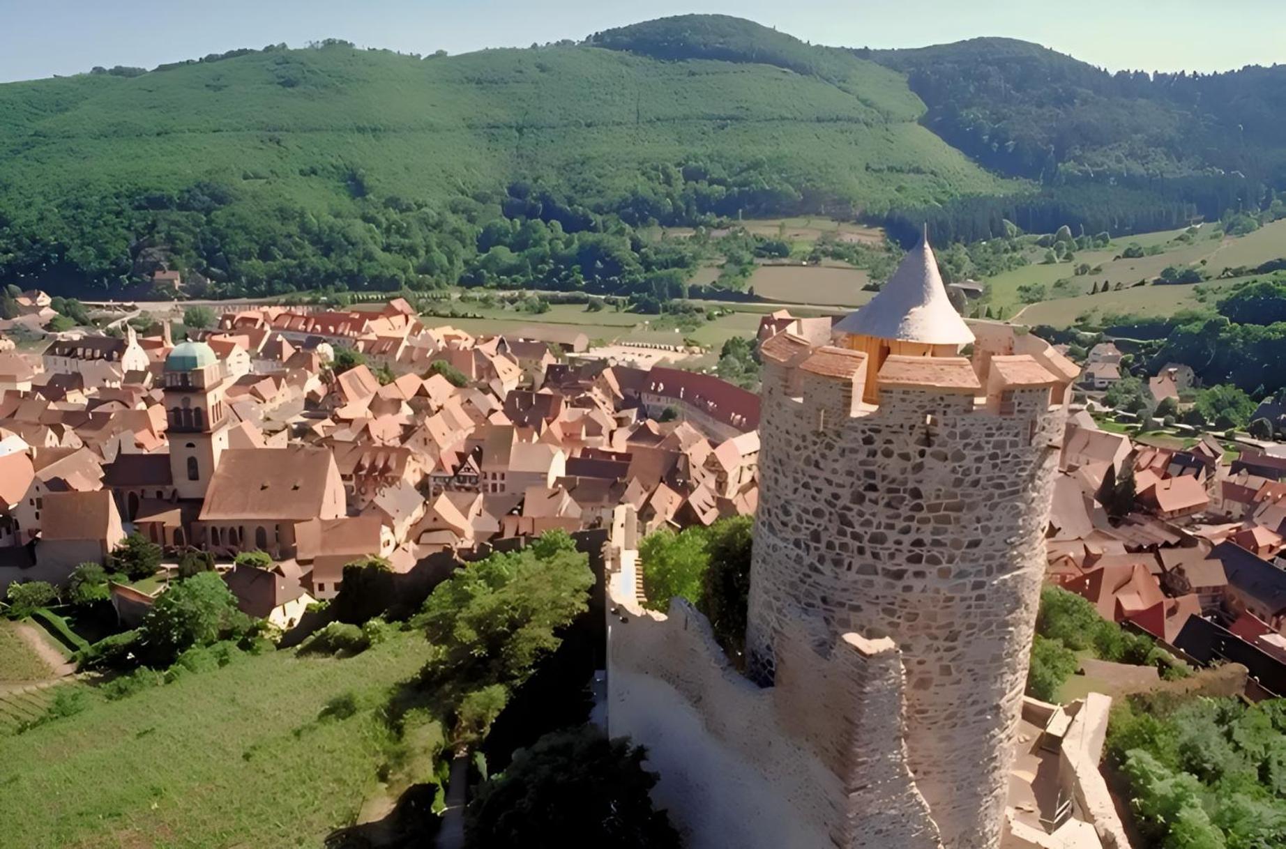 With Double Size Bed In Center * Kaysersberg-Vignoble